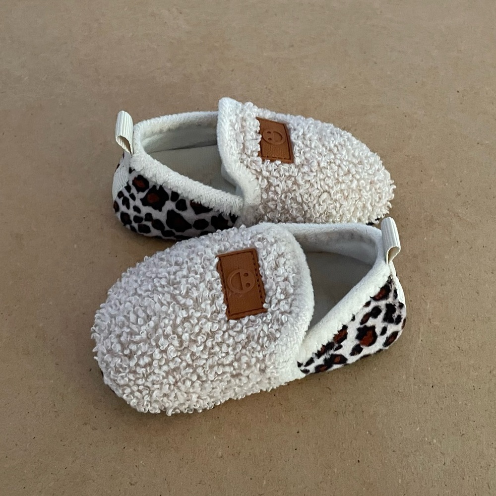 Animal print toddler slip on slippers